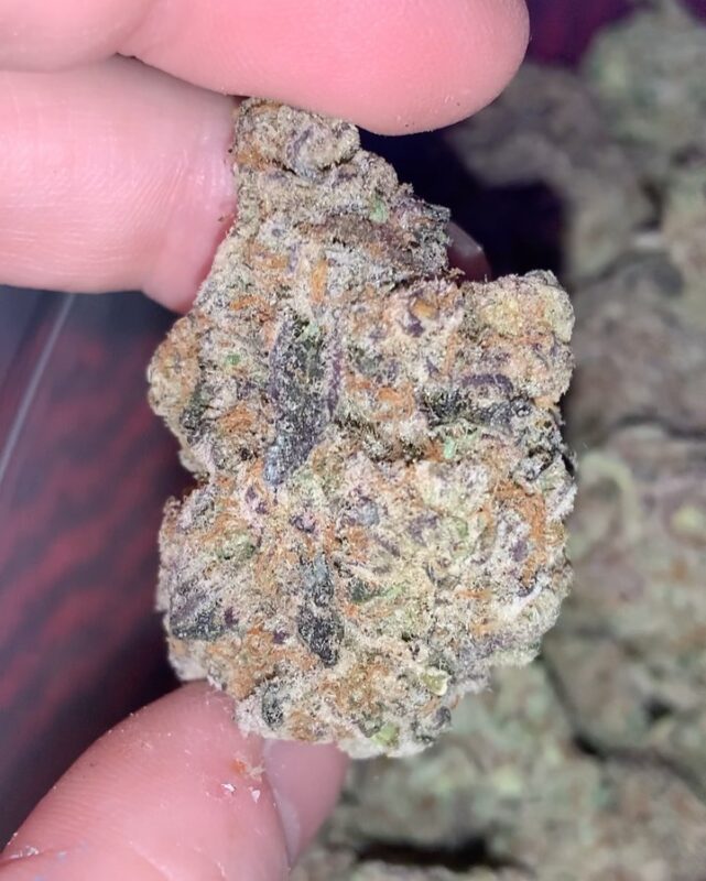buy weed in Paris